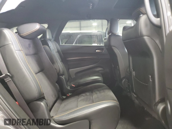 2023 Dodge Durango R/T z VIN 1C4SDJCT1PC695784, wystawiony jako Copart lot #61181005 z przebiegiem 13 286 mil mil oraz Szkoda całkowita • Salvage title. Historia ofert i sprzedaży dostępna na DreamBid. Obrazek 11.