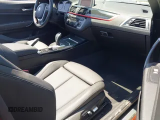 2018 BMW 2 Series 230i с VIN WBA2M7C52JVA97560, выставлен на аукционе IAAI как лот 42288220 с пробегом 40 218 миль миль и . История ставок и продаж доступна на DreamBid. Изображение 5.