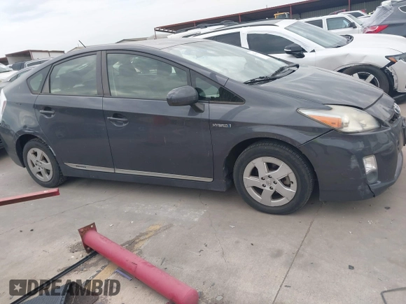 2011 Toyota Prius I z VIN JTDKN3DU6B1397817, wystawiony jako IAAI lot #42476902 z przebiegiem 172 942 mil mil oraz . Historia ofert i sprzedaży dostępna na DreamBid. Obrazek 13.