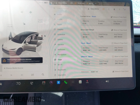 2024 Tesla Model 3 z VIN 5YJ3E1EA7RF866167, wystawiony jako IAAI lot #41785785 z przebiegiem 4 607 mil mil oraz . Historia ofert i sprzedaży dostępna na DreamBid. Obrazek 7.