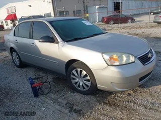 2007 Chevrolet Malibu LS w/2FL with VIN 1G1ZS57N27F109446, listed as a IAAI auction lot 41906421 with 180,962 mi miles. Bid and sale history available at carsss.com. Image 1.