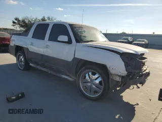 2003 Chevrolet Avalanche with VIN 3GNEC13T13G186356, listed as a Copart auction lot 77680024 with Not Provided miles and Salvage Title. Bid and sale history available at DreamBid. Image 4.