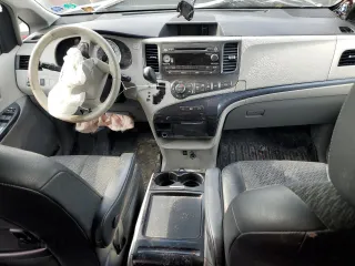 2011 Toyota Sienna SE with VIN 5TDXK3DC6BS071217, listed as a Copart auction lot 46549275 with 0 mi miles and Non Repairable. Bid and sale history available at carsss.com. Image 8.
