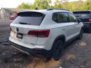 2022 Volkswagen Taos S с VIN 3VVMX7B21NM055390, выставлен на аукционе IAAI как лот 42392357 с пробегом 64 677 миль миль и . История ставок и продаж доступна на DreamBid. Изображение 4.