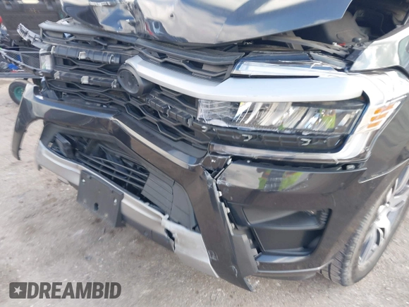 2022 Ford Expedition XLT with VIN 1FMJU1HT0NEA56894, listed as a IAAI auction lot 41450620 with 23,695 mi miles. Bid and sale history available at carsss.com. Image 6.