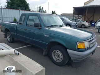 1996 Ford Ranger XL with VIN 1FTCR14A3TPA04986, listed as a IAAI auction lot 41928315 with 228,120 mi miles. Bid and sale history available at carsss.com. Image 1.