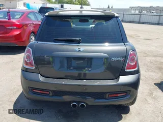 2013 MINI Hardtop S with VIN WMWSV3C52DT396453, listed as a IAAI auction lot 42583892 with 143,190 mi miles and . Bid and sale history available at DreamBid. Image 17.