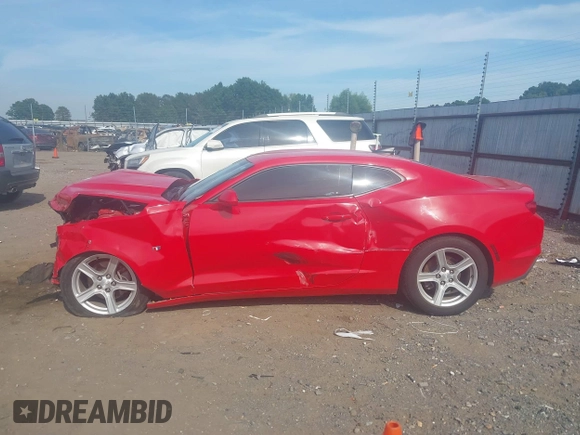 2022 Chevrolet Camaro 1LT z VIN 1G1FB1RX7N0107315, wystawiony jako IAAI lot #40176789 z przebiegiem Nie podano mil oraz . Historia ofert i sprzedaży dostępna na DreamBid. Obrazek 14.