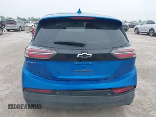 2023 Chevrolet Bolt EV 1LT z VIN 1G1FW6S08P4115045, wystawiony jako IAAI lot #42326150 z przebiegiem 42 357 mil mil oraz . Historia ofert i sprzedaży dostępna na DreamBid. Obrazek 16.