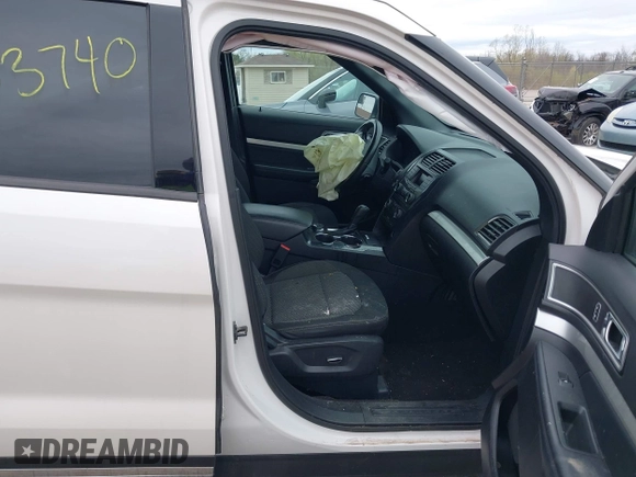 2017 Ford Explorer XLT with VIN 1FM5K8D81HGD96887, listed as a IAAI auction lot 42163740 with 91,413 mi miles and . Bid and sale history available at DreamBid. Image 5.