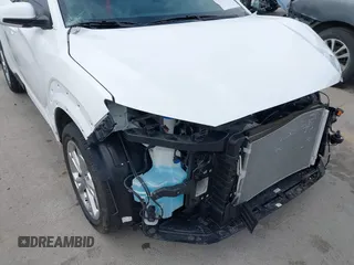 2022 Hyundai Kona SEL with VIN KM8K62AB8NU758652, listed as a IAAI auction lot 41692410 with 10,732 mi miles. Bid and sale history available at carsss.com. Image 19.