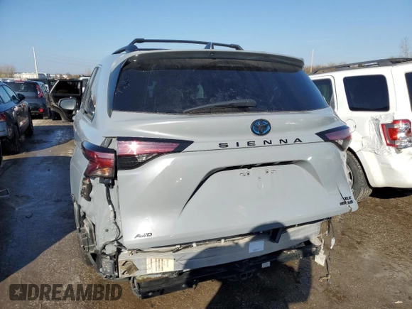 2022 Toyota Sienna XLE Woodland Edition with VIN 5TDASKFC5NS047766, listed as a Copart auction lot 83213634 with 0 mi miles and Salvage Title. Bid and sale history available at carsss.com. Image 6.