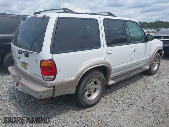 1999 Ford Explorer XL с VIN 1FMDU32E7XZC12721, выставлен на аукционе IAAI как лот 42093767 с пробегом 229 671 миль миль и . История ставок и продаж доступна на DreamBid. Изображение 4.