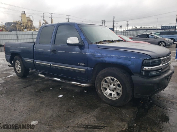 2001 Chevrolet Silverado 1500 LS with VIN 2GCEC19V111175185, listed as a Copart auction lot 44200645 with 188,146 mi miles and Salvage Title. Bid and sale history available at carsss.com. Image 4.