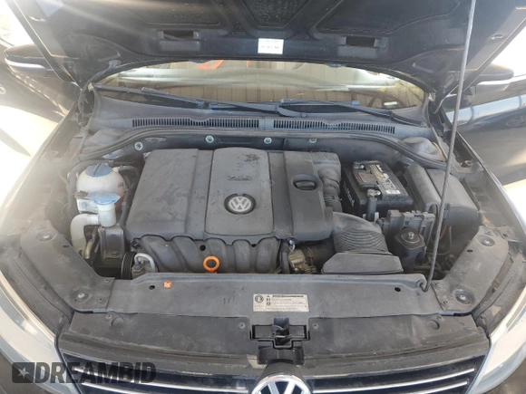 2012 Volkswagen Jetta Sedan SEL w/Sunroof with VIN 3VWLX7AJ2CM304776, listed as a Copart auction lot 86025554 with 103,784 mi miles and Salvage Title. Bid and sale history available at carsss.com. Image 11.