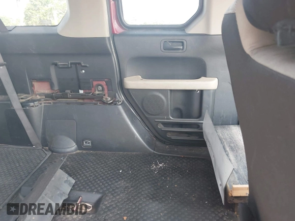 2007 Honda Element EX with VIN 5J6YH28757L012172, listed as a IAAI auction lot 42094177 with 237,972 mi miles and . Bid and sale history available at DreamBid. Image 8.