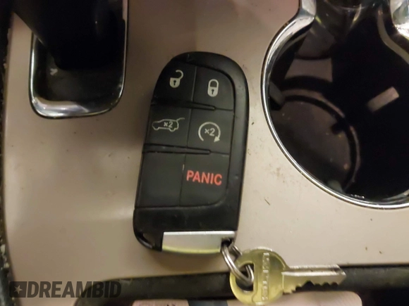 2015 Jeep Grand Cherokee Laredo with VIN 1C4RJFAG3FC607827, listed as a IAAI auction lot 41298397 with 198,171 mi miles. Bid and sale history available at carsss.com. Image 11.