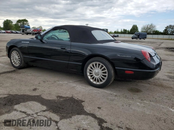 2005 Ford Thunderbird Deluxe z VIN 1FAHP60A25Y103624, wystawiony jako Copart lot #58043635 z przebiegiem 121 881 mil mil oraz Tytuł czysty. Historia ofert i sprzedaży dostępna na DreamBid. Obrazek 2.
