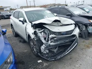 2021 Toyota Venza LE with VIN JTEAAAAH9MJ069812, listed as a IAAI auction lot 41885024 with Not Provided miles and . Bid and sale history available at carsss.com. Image 1.