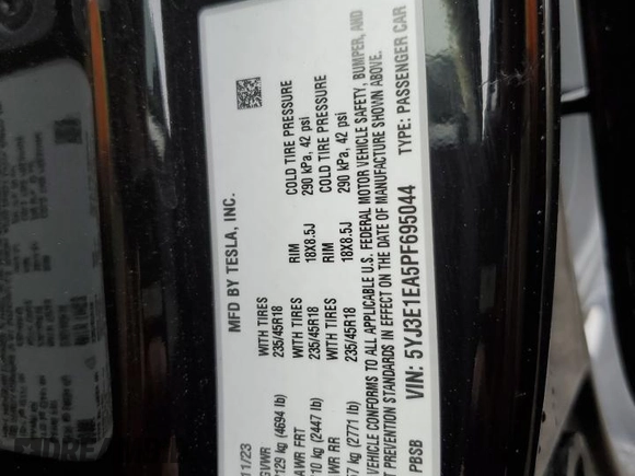 2023 Tesla Model 3 z VIN 5YJ3E1EA5PF695044, wystawiony jako Copart lot #45182665 z przebiegiem 21 104 mil mil oraz Szkoda całkowita • Salvage title. Historia ofert i sprzedaży dostępna na DreamBid. Obrazek 14.