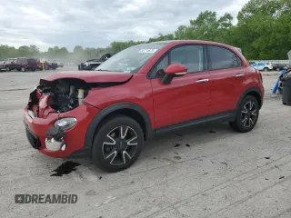 2016 FIAT 500X Easy z VIN ZFBCFYBT3GP351572, wystawiony jako Copart lot #56774675 z przebiegiem 111 344 mil mil oraz Szkoda całkowita • Salvage title. Historia ofert i sprzedaży dostępna na DreamBid. Obrazek 1.