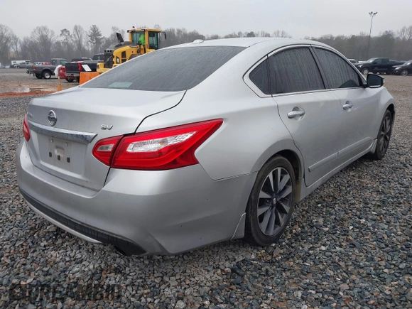 2017 Nissan Altima S z VIN 1N4AL3AP1HC115795, wystawiony jako IAAI lot #41523816 z przebiegiem 209 912 mil mil oraz . Historia ofert i sprzedaży dostępna na DreamBid. Obrazek 4.