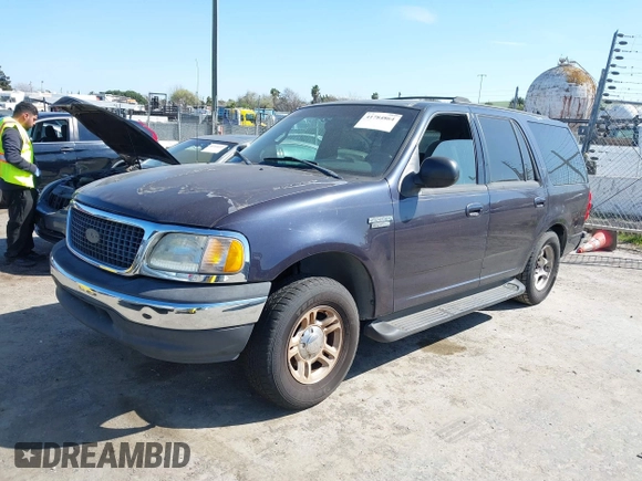 1999 Ford Expedition XLT z VIN 1FMPU18L3XLA96802, wystawiony jako IAAI lot #41784864 z przebiegiem Nie podano mil oraz . Historia ofert i sprzedaży dostępna na DreamBid. Obrazek 2.