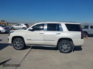 2015 Cadillac Escalade Luxury with VIN 1GYS3BKJ7FR303390, listed as a IAAI auction lot 41428556 with 152,978 mi miles. Bid and sale history available at carsss.com. Image 14.