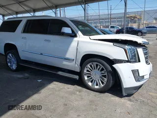 2018 Cadillac Escalade ESV Platinum z VIN 1GYS4KKJ1JR343986, wystawiony jako IAAI lot #42387220 z przebiegiem 91 616 mil mil oraz . Historia ofert i sprzedaży dostępna na DreamBid. Obrazek 1.