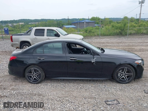 2023 Mercedes-Benz C 300 с VIN W1KAF4HB2PR142037, выставлен на аукционе IAAI как лот 42384836 с пробегом 24 155 миль миль и . История ставок и продаж доступна на DreamBid. Изображение 13.