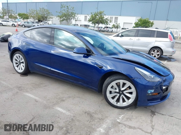 2021 Tesla Model 3 Standard Range Plus z VIN 5YJ3E1EA9MF020860, wystawiony jako IAAI lot #42246074 z przebiegiem 52 674 mil mil oraz . Historia ofert i sprzedaży dostępna na DreamBid. Obrazek 1.