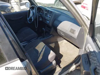 1999 Toyota RAV4 with VIN JT3GP10V0X7050673, listed as a IAAI auction lot 41625555 with 357,682 mi miles and . Bid and sale history available at DreamBid. Image 5.