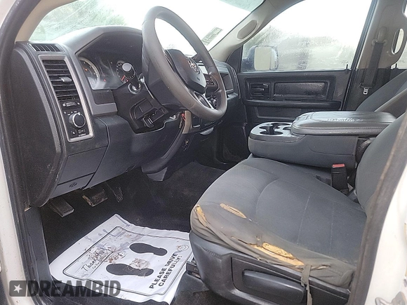 2015 Ram 2500 Tradesman z VIN 3C6TR5CT5FG664005, wystawiony jako IAAI lot #42556122 z przebiegiem 183 397 mil mil oraz . Historia ofert i sprzedaży dostępna na DreamBid. Obrazek 12.