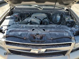 2008 Chevrolet Suburban LTZ with VIN 3GNFK16398G197227, listed as a Copart auction lot 50917785 with 267,884 mi miles and Salvage Title. Bid and sale history available at carsss.com. Image 12.