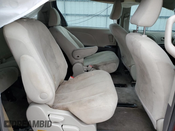 2013 Toyota Sienna L with VIN 5TDZK3DC0DS395209, listed as a Copart auction lot 43068555 with 88,628 mi miles and Clean Title. Bid and sale history available at carsss.com. Image 11.