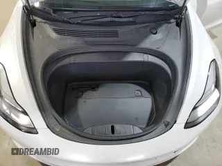 2019 Tesla Model 3 Mid Range z VIN 5YJ3E1EA3KF427229, wystawiony jako Copart lot #60881305 z przebiegiem 78 975 mil mil oraz Czysty tytuł • Clean title. Historia ofert i sprzedaży dostępna na DreamBid. Obrazek 11.