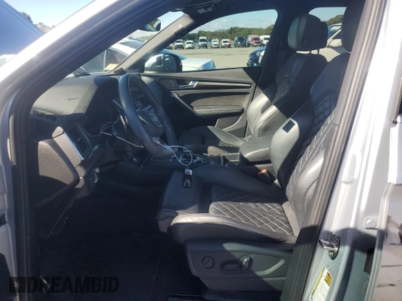 2018 Audi SQ5 Prestige with VIN WA1C4AFY9J2148135, listed as a Copart auction lot 74300274 with 40,290 mi miles and Salvage Title. Bid and sale history available at DreamBid. Image 7.