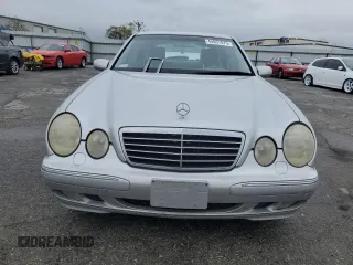 2002 Mercedes-Benz E-Class with VIN WDBJF65J02B446887, listed as a Copart auction lot 44057675 with 252,388 mi miles and Clean Title. Bid and sale history available at carsss.com. Image 5.