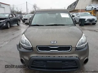 2012 Kia Soul + with VIN KNDJT2A67C7426869, listed as a IAAI auction lot 41941698 with 117,815 mi miles. Bid and sale history available at carsss.com. Image 13.