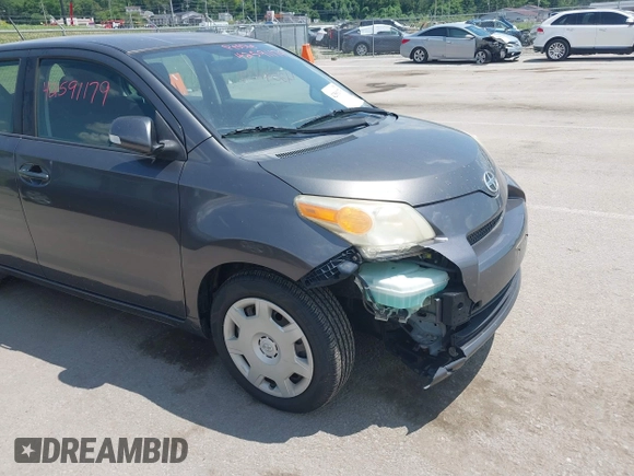 2010 Scion xD z VIN JTKKU4B46A1002781, wystawiony jako IAAI lot #42591179 z przebiegiem 215 788 mil mil oraz . Historia ofert i sprzedaży dostępna na DreamBid. Obrazek 6.