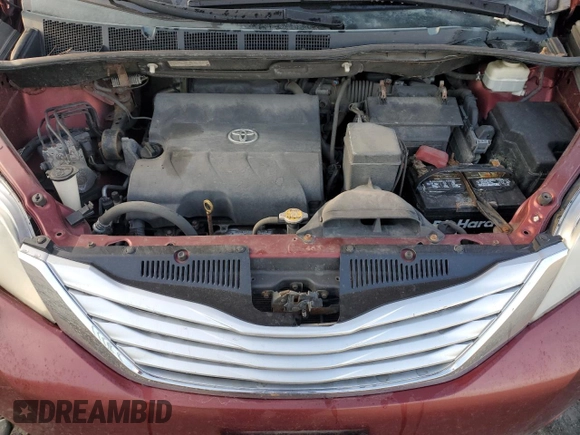 2013 Toyota Sienna XLE with VIN 5TDDK3DC1DS063001, listed as a Copart auction lot 46463765 with 201,869 mi miles and Salvage Title. Bid and sale history available at DreamBid. Image 12.