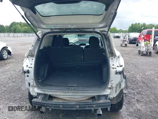 2018 Ford Escape SE с VIN 1FMCU0GD2JUC50470, выставлен на аукционе IAAI как лот 42172121 с пробегом 103 357 миль миль и . История ставок и продаж доступна на DreamBid. Изображение 18.
