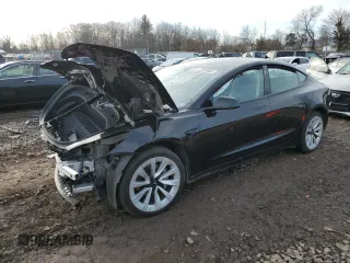 2022 Tesla Model 3 z VIN 5YJ3E1EA3NF288398, wystawiony jako Copart lot #46535375 z przebiegiem 89 968 mil mil oraz Szkoda całkowita • Salvage title. Historia ofert i sprzedaży dostępna na DreamBid. Obrazek 1.