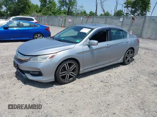 2017 Honda Accord Touring z VIN 1HGCR3F96HA001865, wystawiony jako IAAI lot #42424296 z przebiegiem 170 567 mil mil oraz . Historia ofert i sprzedaży dostępna na DreamBid. Obrazek 17.