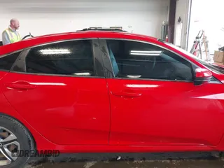 2017 Honda Civic Sedan LX with VIN 2HGFC2F52HH500086, listed as a IAAI auction lot 41831351 with 91,851 mi miles. Bid and sale history available at carsss.com. Image 13.