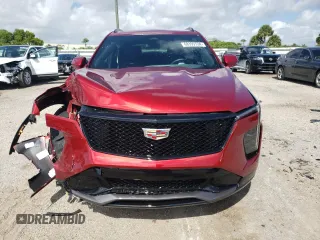 2024 Cadillac XT4 FWD Sport with VIN 1GYFZER48RF164992, listed as a Copart auction lot 68359734 with 3,427 mi miles and Salvage title. Bid and sale history available at DreamBid. Image 5.