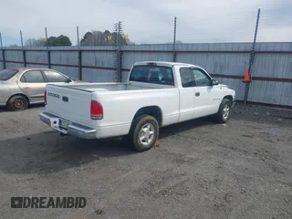 2000 Dodge Dakota Sport with VIN 1B7GL22N3YS725411, listed as a IAAI auction lot 41743698 with 149,810 mi miles. Bid and sale history available at carsss.com. Image 4.