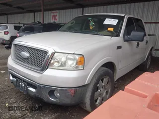 2008 Ford F-150 XLT z VIN 1FTPW12V08FB96378, wystawiony jako IAAI lot #41532378 z przebiegiem 203 260 mil mil oraz . Historia ofert i sprzedaży dostępna na DreamBid. Obrazek 2.
