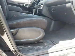 2013 Nissan Pathfinder SL with VIN 5N1AR2MN0DC634422, listed as a IAAI auction lot 42336133 with 144,979 mi miles and . Bid and sale history available at DreamBid. Image 5.