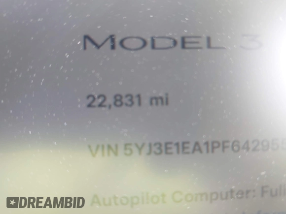 2023 Tesla Model 3 z VIN 5YJ3E1EA1PF642955, wystawiony jako IAAI lot #42121508 z przebiegiem 22 831 mil mil oraz . Historia ofert i sprzedaży dostępna na DreamBid. Obrazek 14.
